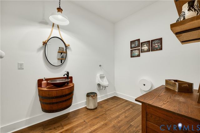 6306 Hickory Rd, Chesterfield, VA 23803