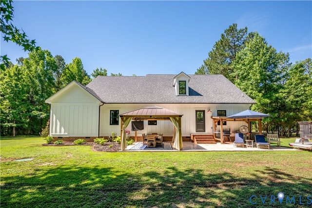 6306 Hickory Rd, Chesterfield, VA 23803