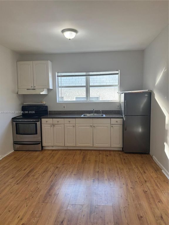 576 NE 63rd St 8, Miami, FL 33138