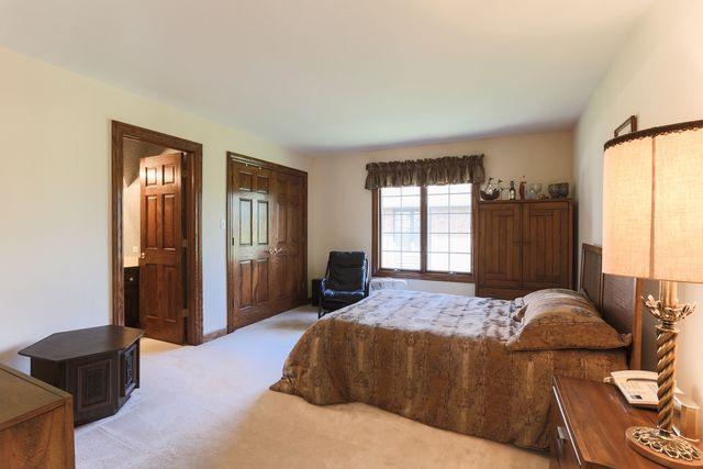 14561 Crystal Tree Drive, Orland Park, IL 60462