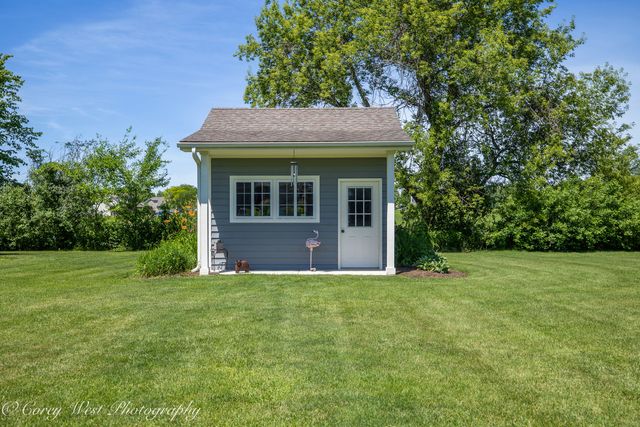 1545 Sunflower Drive, Sycamore, IL 60178
