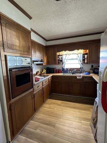 1315 Academy Rd, Portland, TN 37148