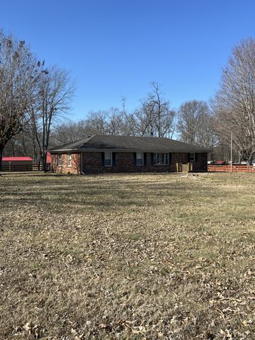 1315 Academy Rd, Portland, TN 37148