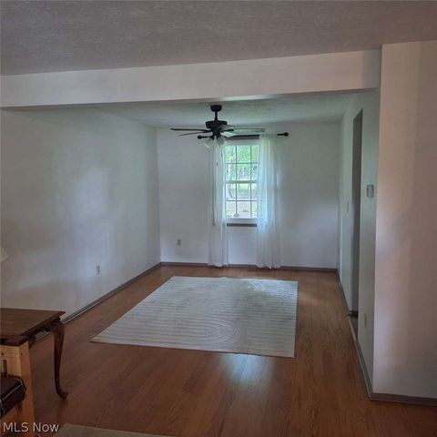 95 River Park Boulevard, Munroe Falls, OH 44262