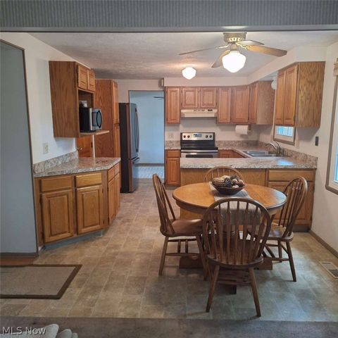95 River Park Boulevard, Munroe Falls, OH 44262