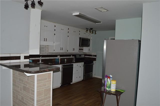 137 Colorado CIR, Cedar Creek, TX 78612