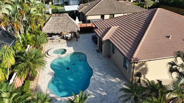 15413 SW 116th Ter, Miami, FL 33196