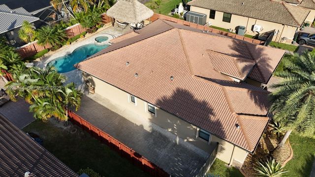 15413 SW 116th Ter, Miami, FL 33196