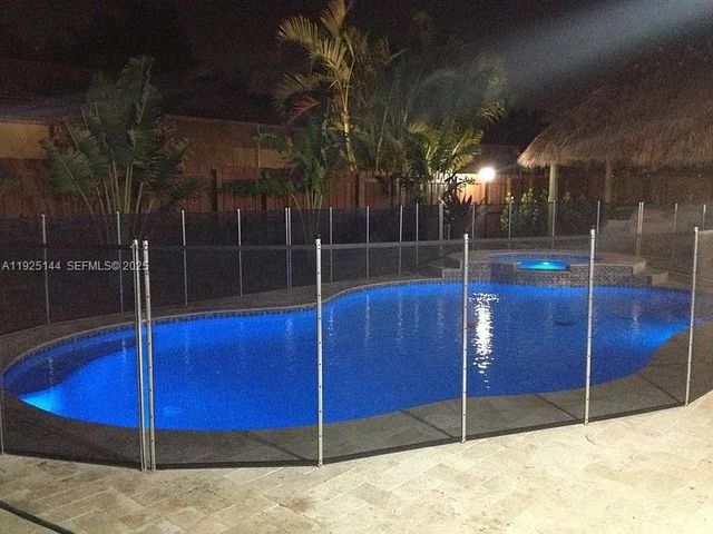 15413 SW 116th Ter, Miami, FL 33196