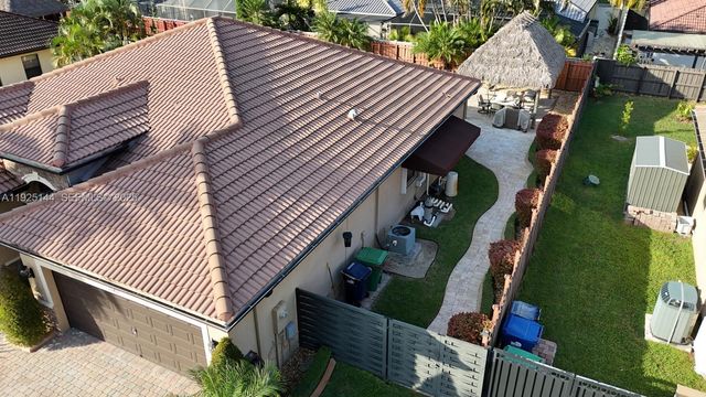 15413 SW 116th Ter, Miami, FL 33196