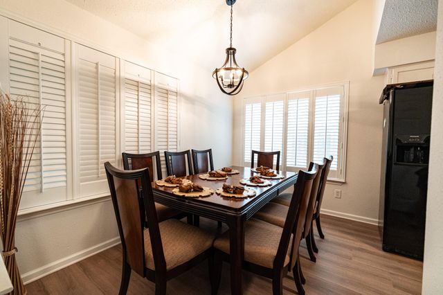 3026 S Peach Hollow Circle, Pearland, TX 77584