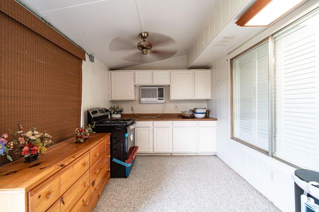 3026 S Peach Hollow Circle, Pearland, TX 77584