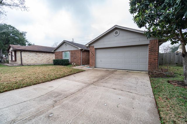 3026 S Peach Hollow Circle, Pearland, TX 77584