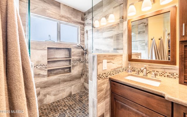 3284 N White Heather Place, Tucson, AZ 85750