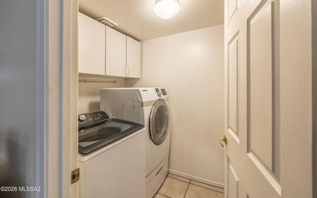 3284 N White Heather Place, Tucson, AZ 85750