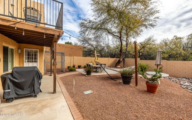 3284 N White Heather Place, Tucson, AZ 85750
