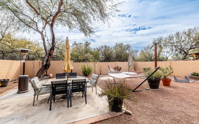 3284 N White Heather Place, Tucson, AZ 85750