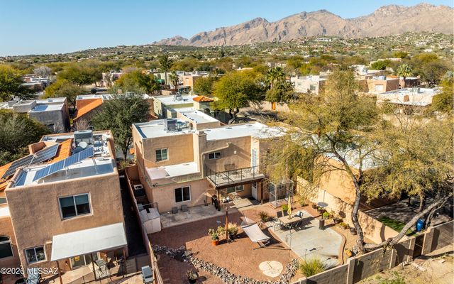 3284 N White Heather Place, Tucson, AZ 85750