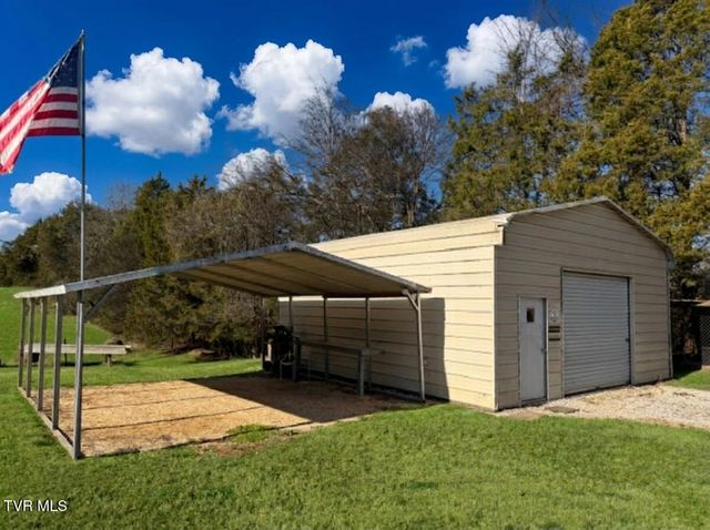 339 Bramble Ln, Dandridge, TN 37725