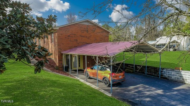 339 Bramble Ln, Dandridge, TN 37725