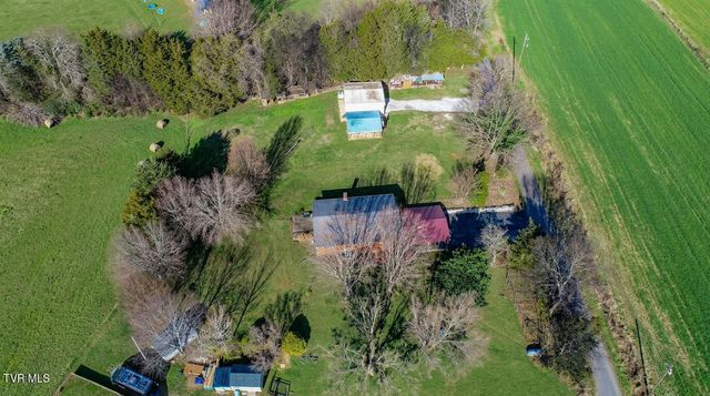 339 Bramble Ln, Dandridge, TN 37725