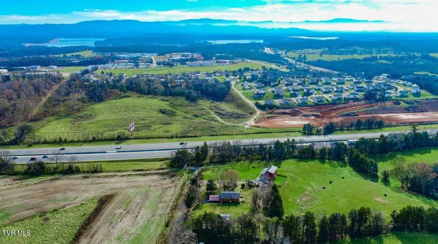 339 Bramble Ln, Dandridge, TN 37725