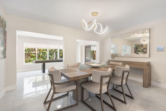 4760 NE 17th Avenue, Oakland Park, FL 33334