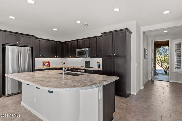 3345 TEN BEARS Circle, Wickenburg, AZ 85390