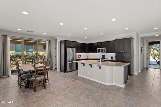 3345 TEN BEARS Circle, Wickenburg, AZ 85390