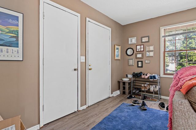 921 Weeks Avenue SE, Minneapolis, MN 55414