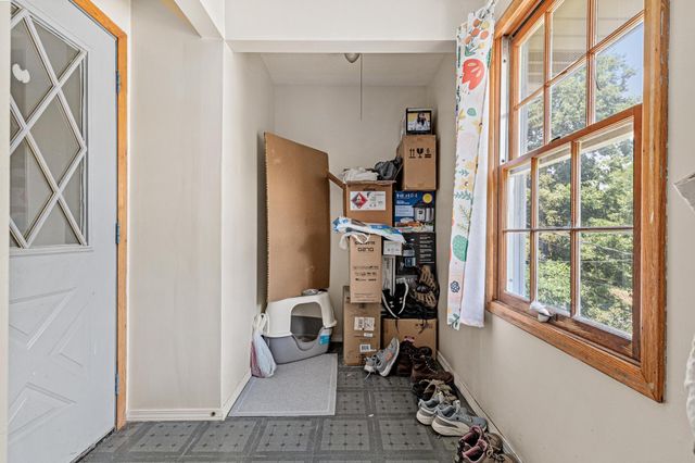 921 Weeks Avenue SE, Minneapolis, MN 55414