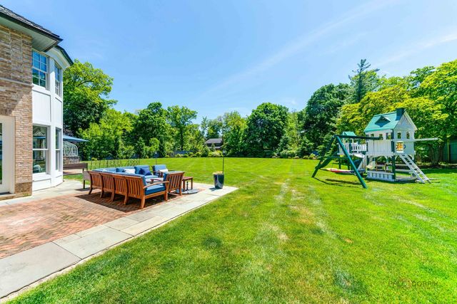 1177 Edgewood Road, Lake Forest, IL 60045