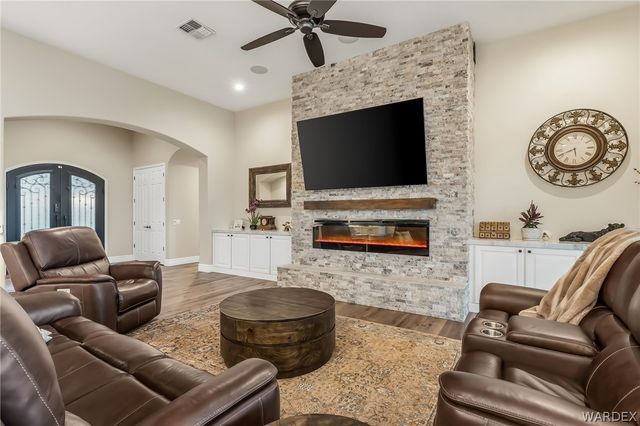 2815 Sidewheel Drive, Bullhead City, AZ 86429