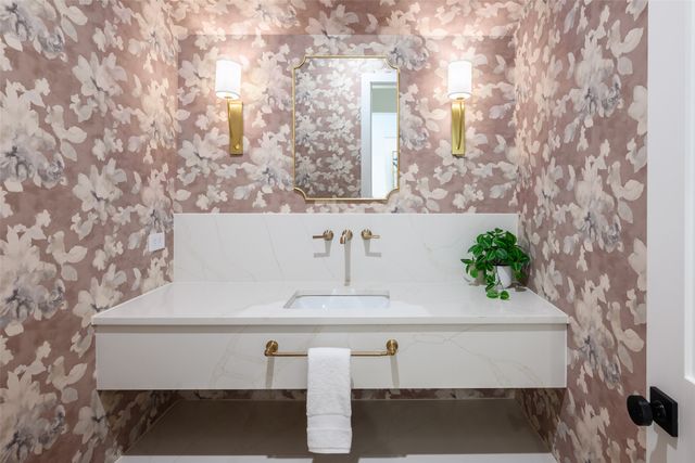 6414 Blanch Circle, Dallas, TX 75214