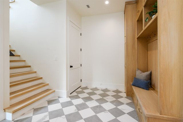 6414 Blanch Circle, Dallas, TX 75214