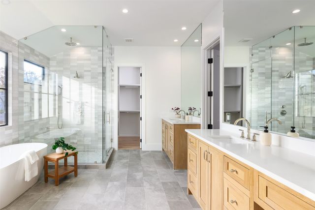 6414 Blanch Circle, Dallas, TX 75214