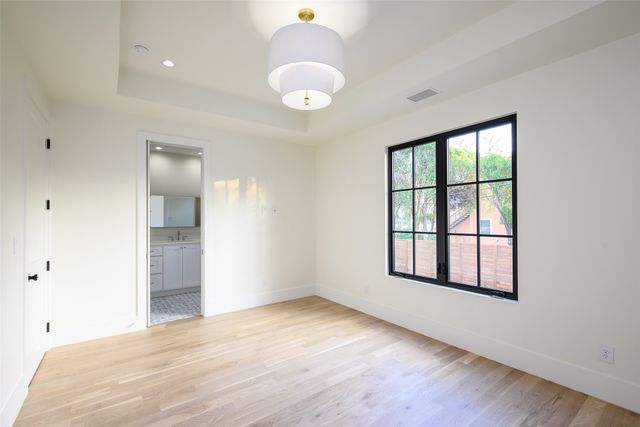 6414 Blanch Circle, Dallas, TX 75214