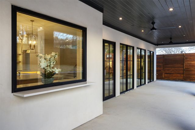 6414 Blanch Circle, Dallas, TX 75214