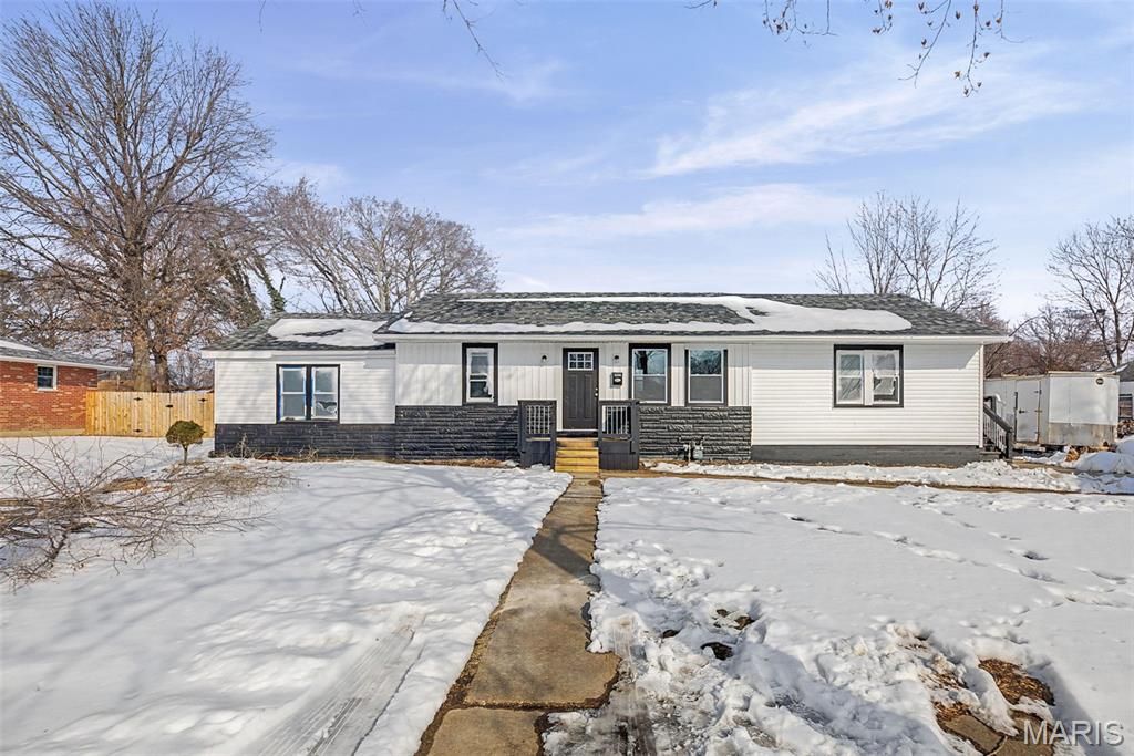 2431 Pine Street, Granite City, IL 62040