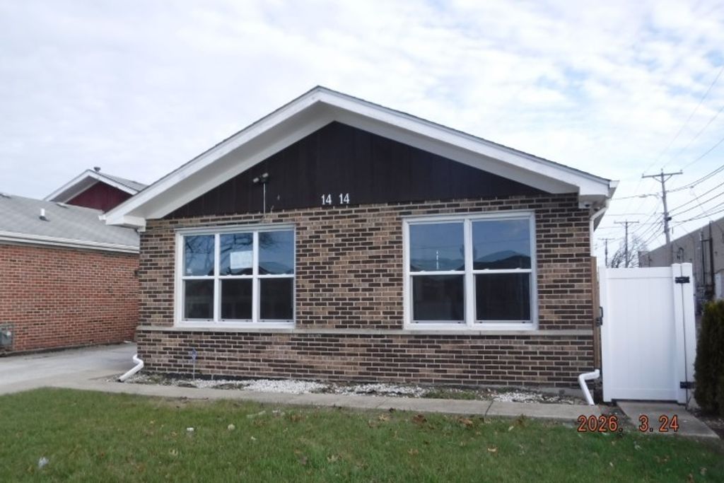 1414 Memorial Drive, Calumet City, IL 60409