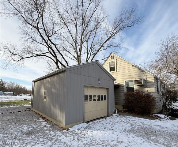 16190 River Street NE, Alliance, OH 44601