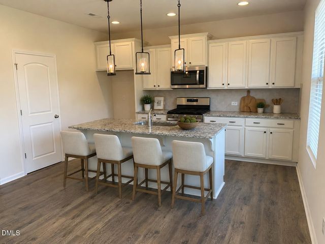 661 Grand Central Station, Apex, NC 27502