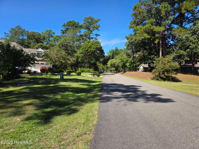 828 Loblolly Drive SW, Shallotte, NC 28470