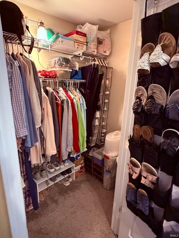 826 W Idlewild Drive, Evansville, IN 47710