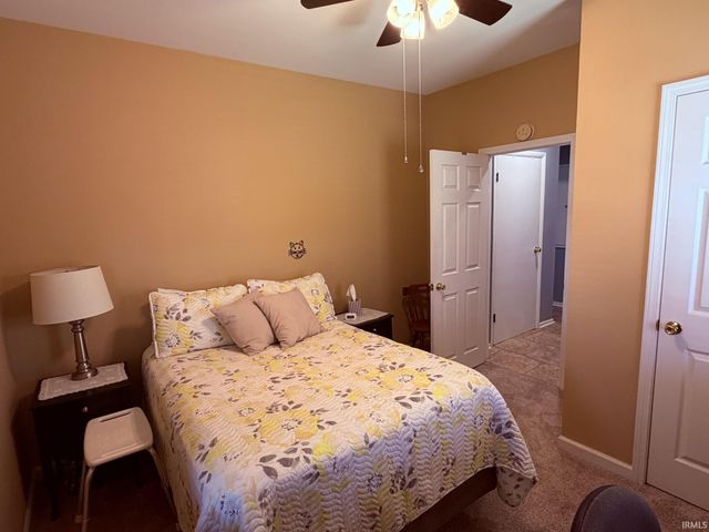 826 W Idlewild Drive, Evansville, IN 47710