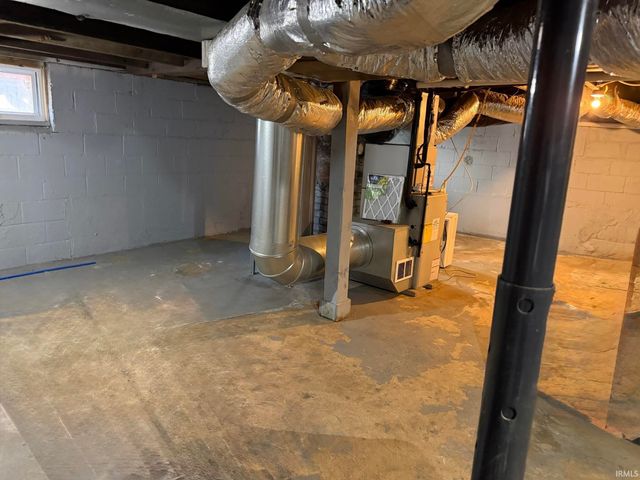 826 W Idlewild Drive, Evansville, IN 47710