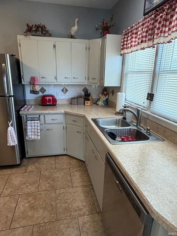 826 W Idlewild Drive, Evansville, IN 47710