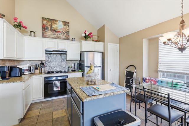 4432 Spanish Oak Circle, Corinth, TX 76208