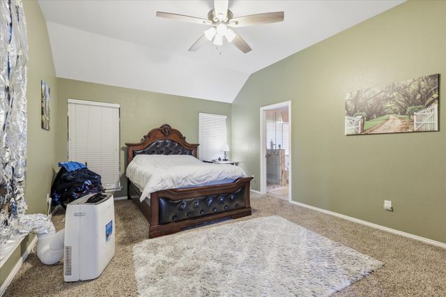 4432 Spanish Oak Circle, Corinth, TX 76208