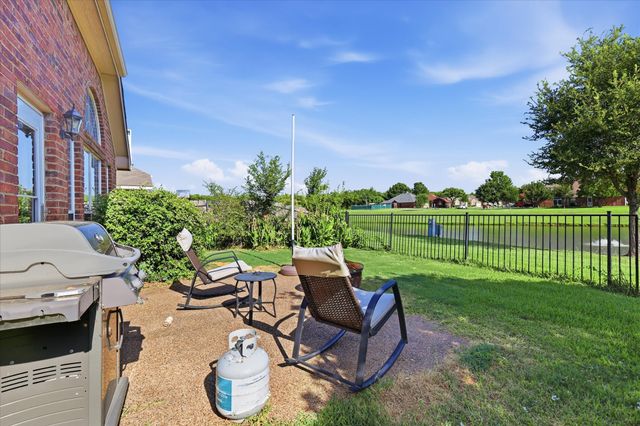 4432 Spanish Oak Circle, Corinth, TX 76208